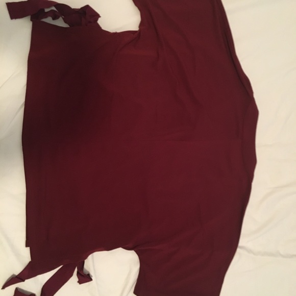 Express Side Tie V-Neck Blouse - Picture 3 of 3